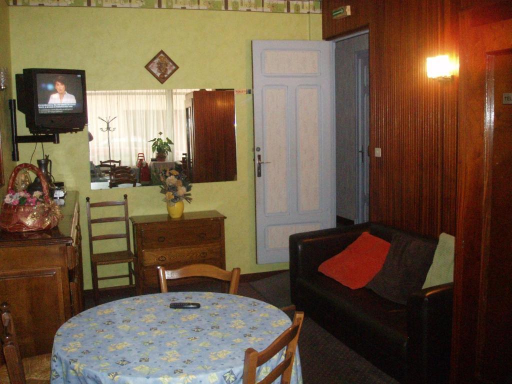 לורדה Hotel Du Viscos מראה חיצוני תמונה