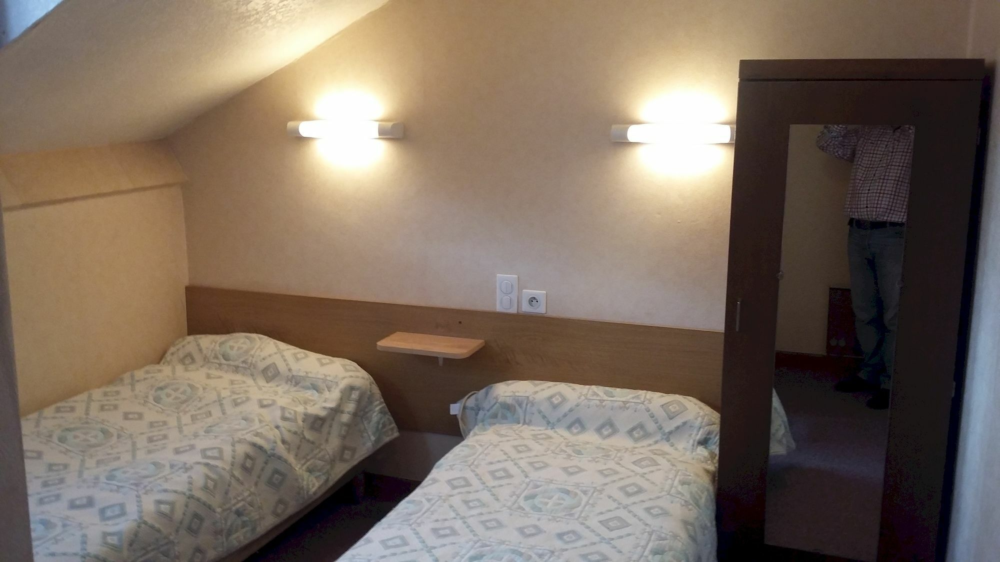 לורדה Hotel Du Viscos מראה חיצוני תמונה